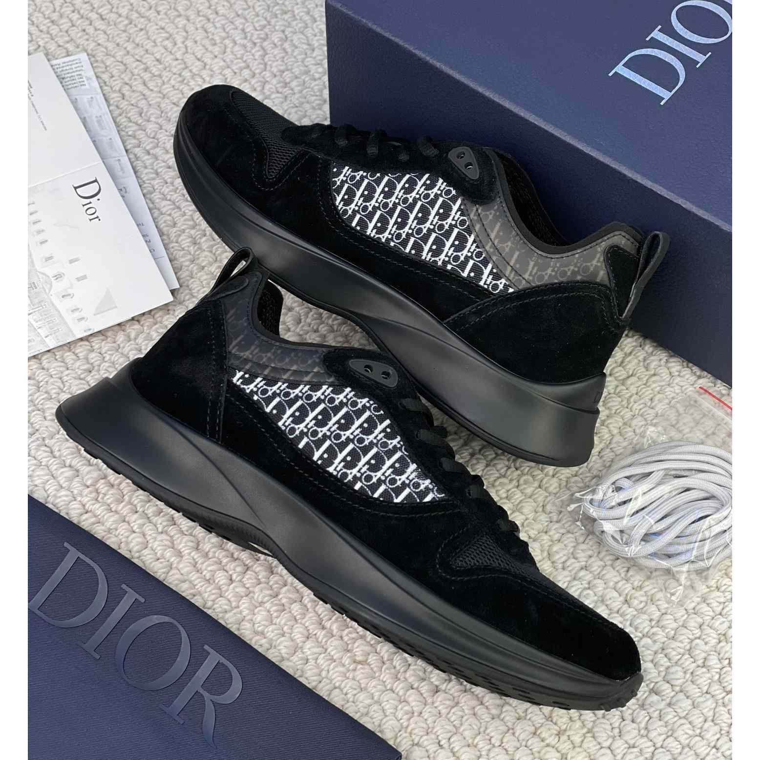 Dior B25 Runner Sneaker - DesignerGu