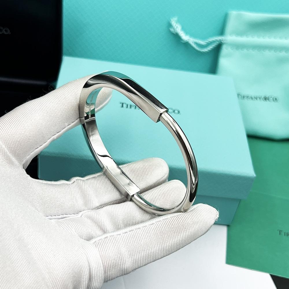 Tiffany&CO Lock Bangle In White Gold - DesignerGu