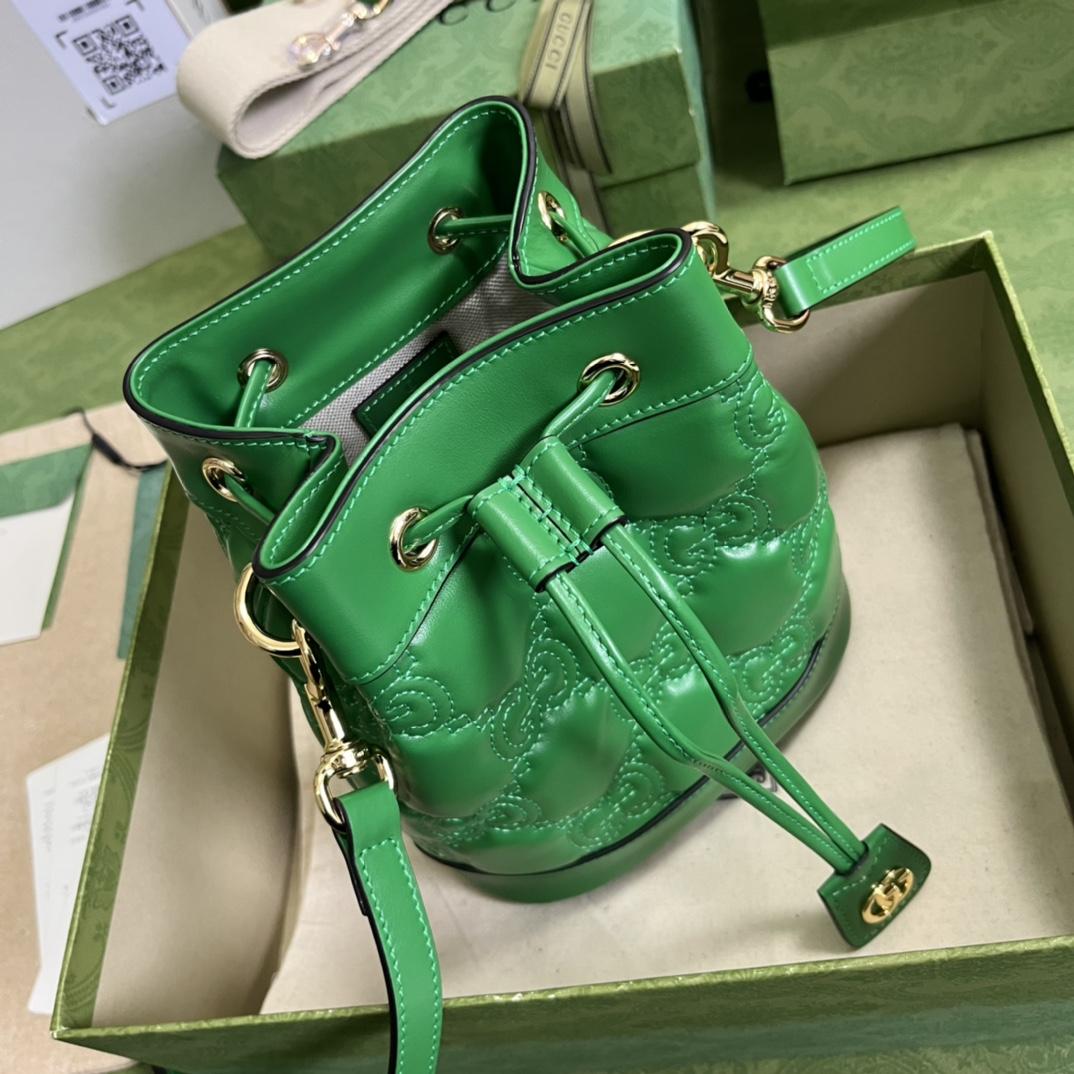 Gucci GG Matelassé Bucket Bag (17*20*10cm) - DesignerGu