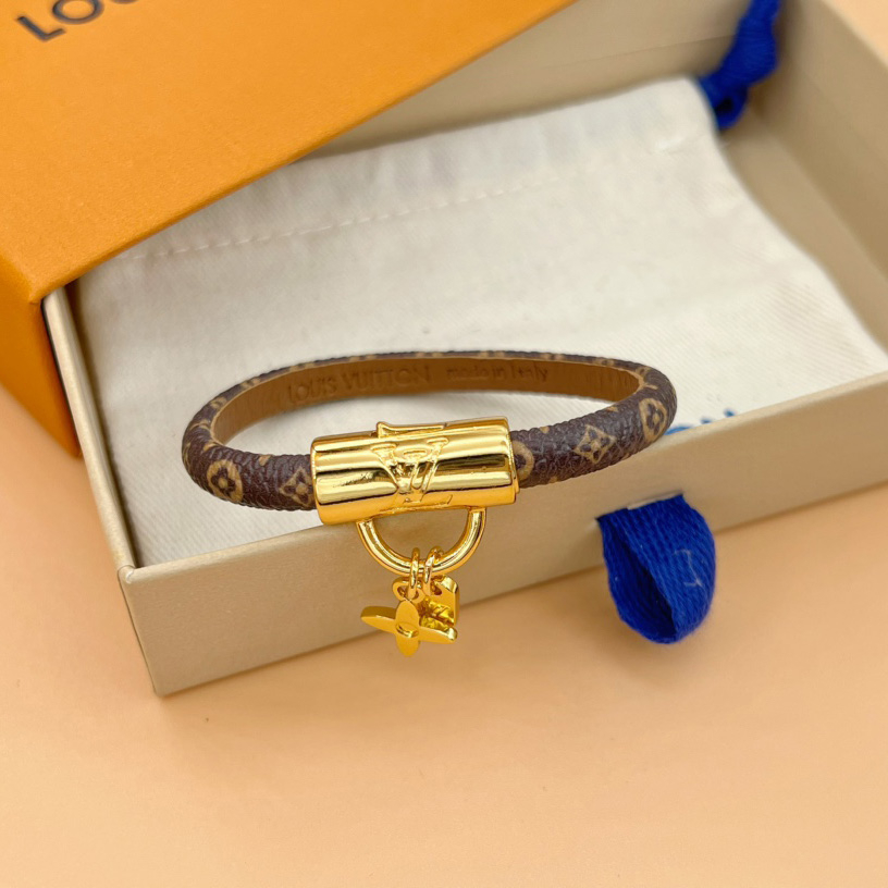 Louis Vuitton LV For You And Me Bracelet     M8074E - DesignerGu