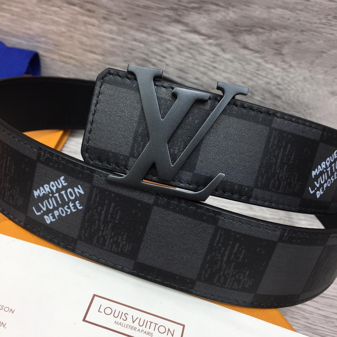 Louis Vuitton Reversible Belt  40mm - DesignerGu