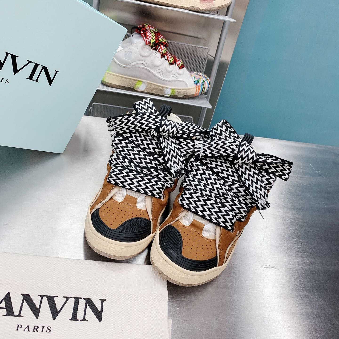 Lanvin Leather Curb Sneakers - DesignerGu