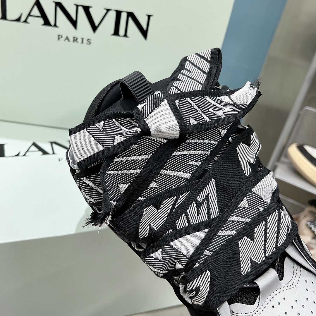 Lanvin Curb Sneakers - DesignerGu