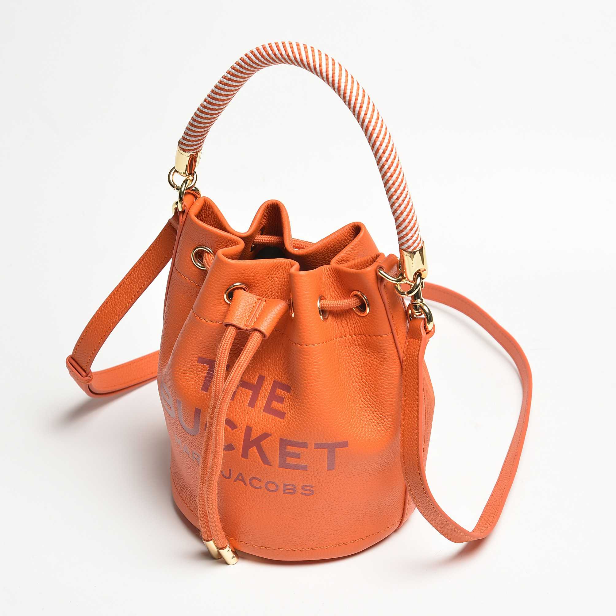 Marc Jacobs The Bucket Bag(19-19-23cm) - DesignerGu