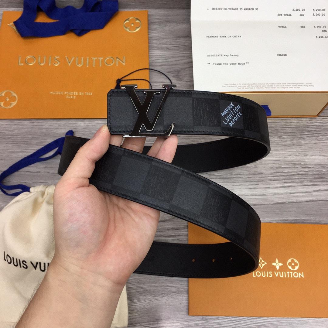 Louis Vuitton Reversible Belt  40mm - DesignerGu