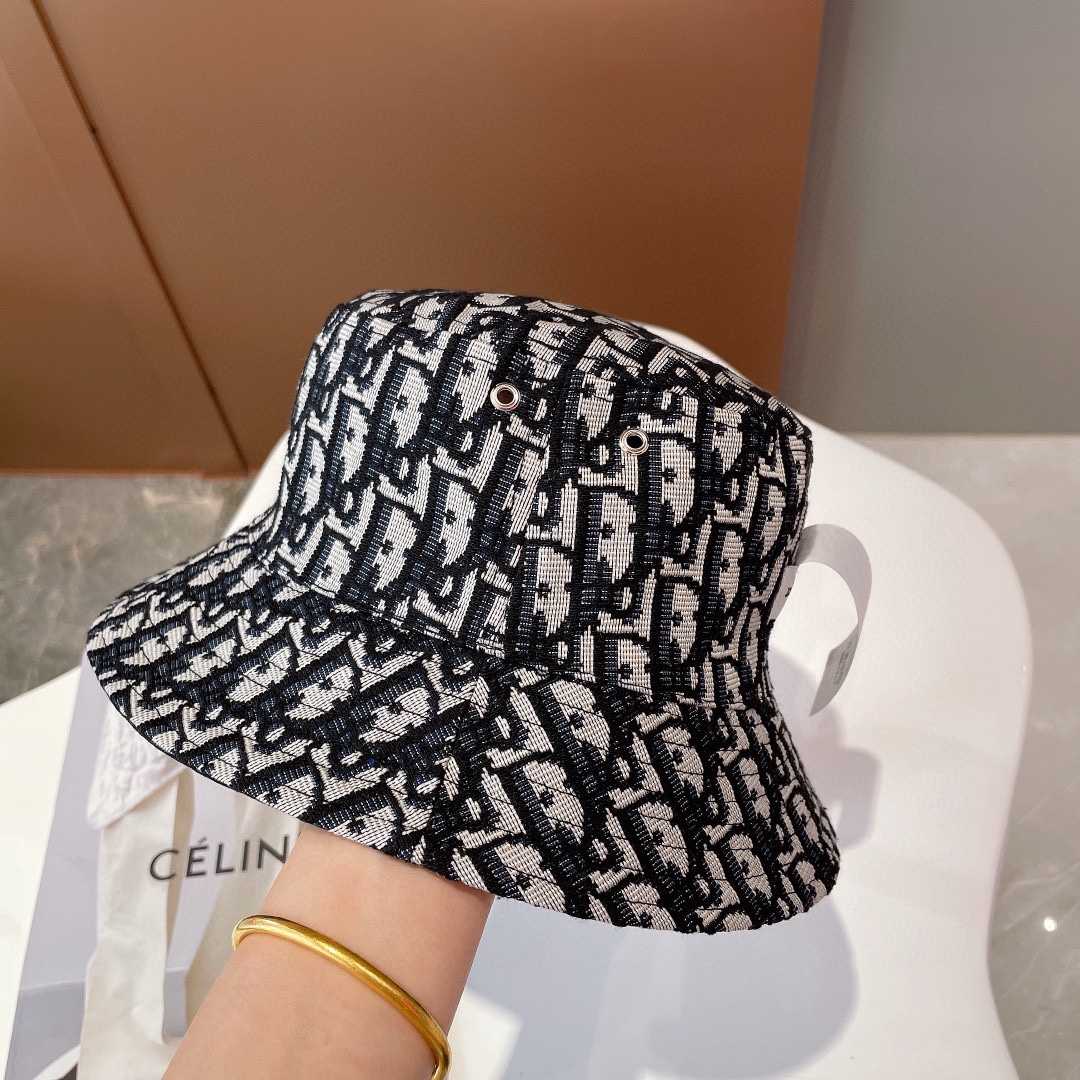 Dior Oblique Reversible Bucket Hat - DesignerGu