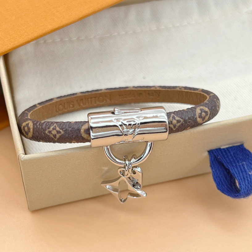 Louis Vuitton LV For You And Me Bracelet - DesignerGu