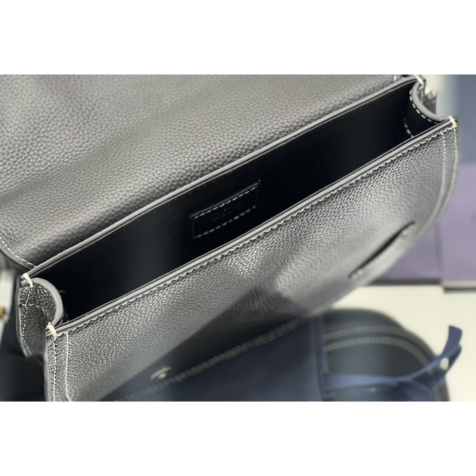 Dior Saddle Pouch - DesignerGu