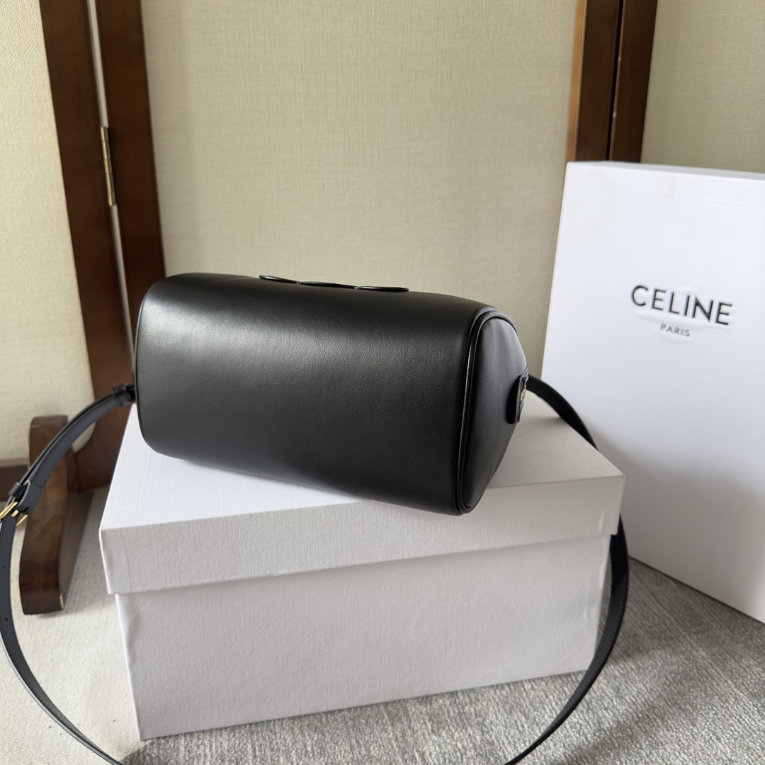 Celine Small Boston Cuir Triomphe In Smooth Calfskin Black - DesignerGu