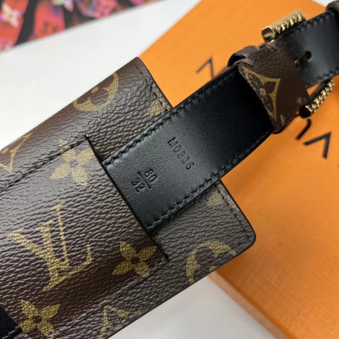 Louis Vuitton Daily Multi Pocket 30mm Belt      M0236Y - DesignerGu