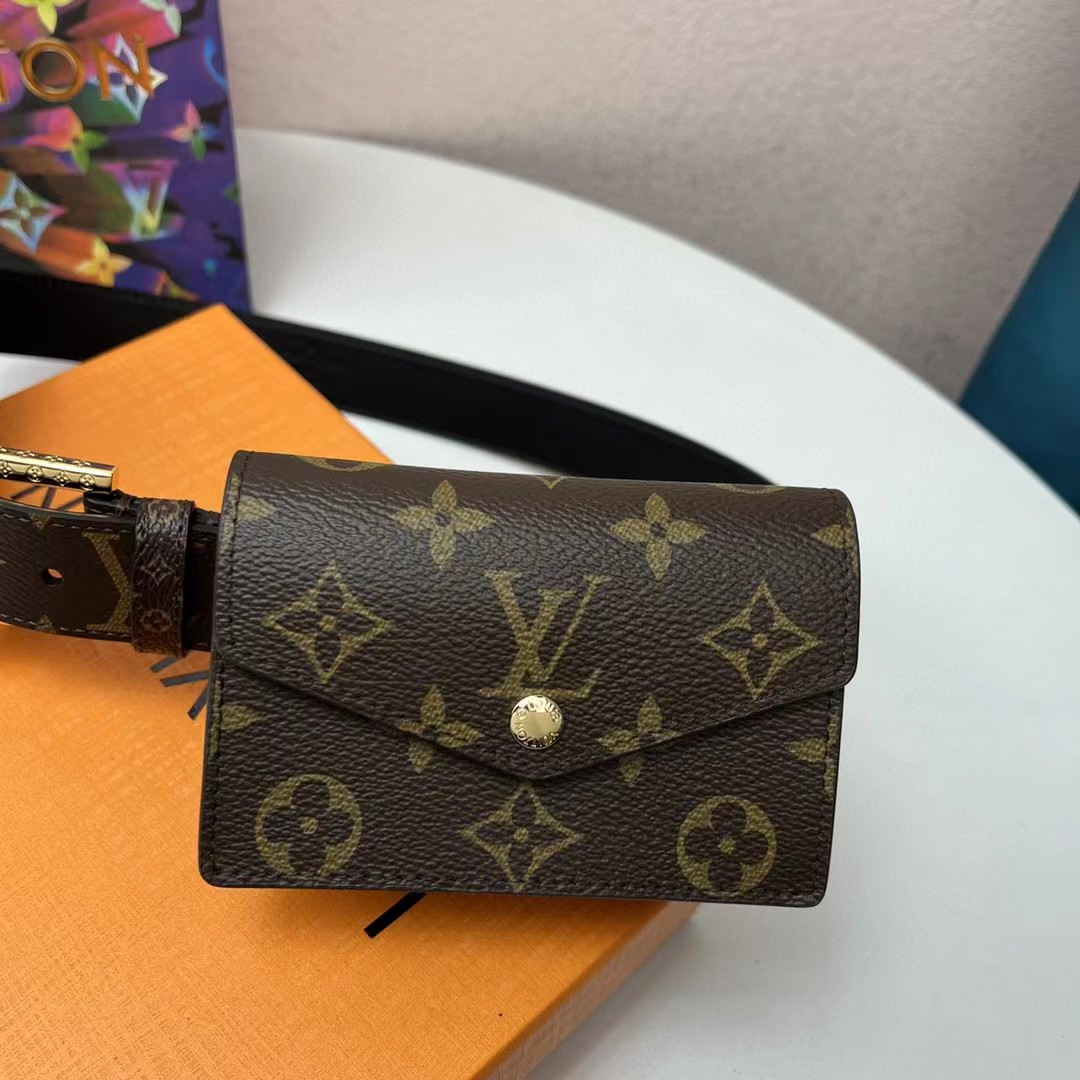 Louis Vuitton Daily Multi Pocket 30mm Belt      M0236Y - DesignerGu