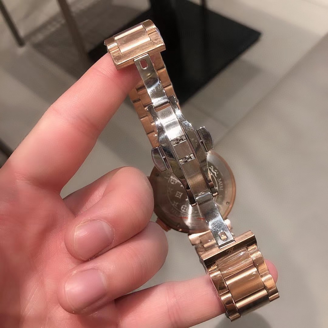 Louis Vuitton Watch - DesignerGu