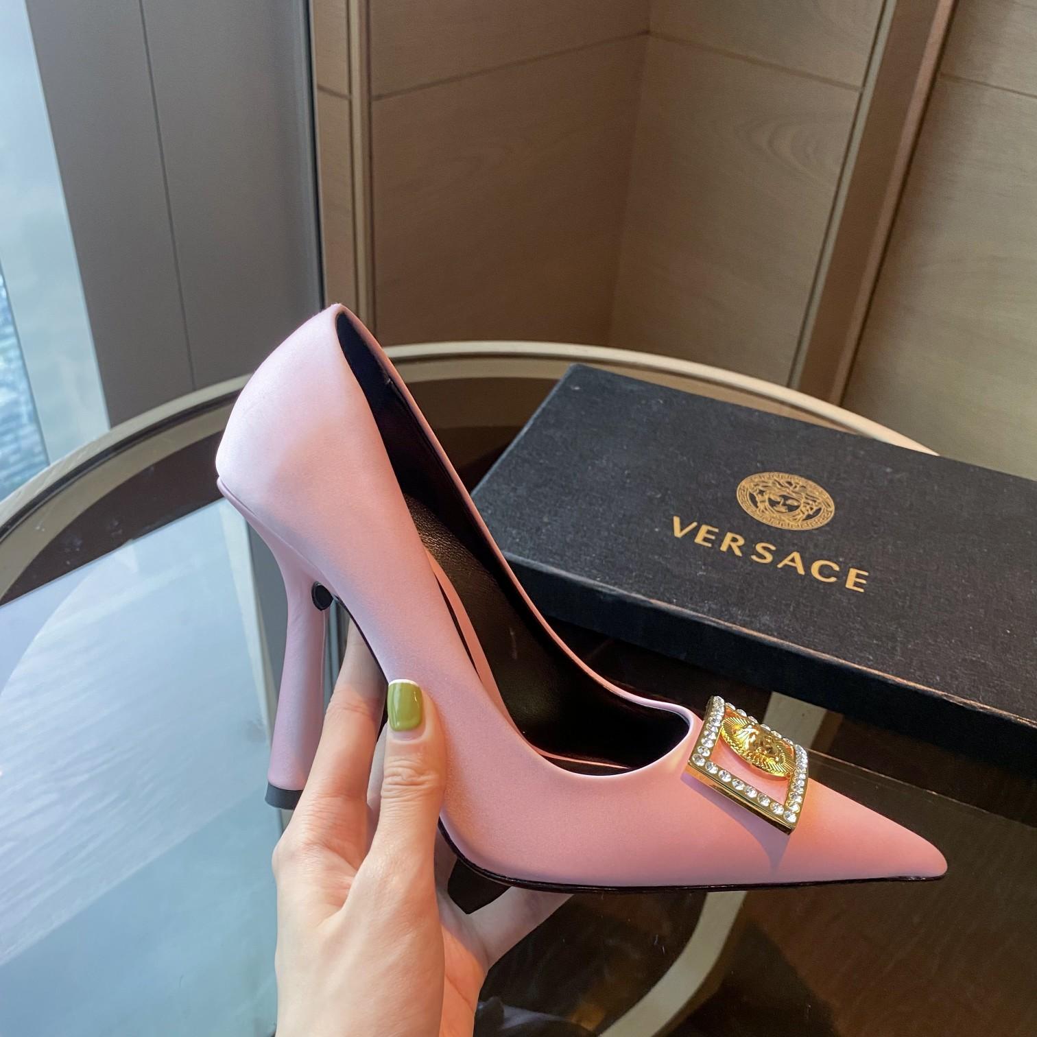 Versace Medusa Crystal Pumps - DesignerGu