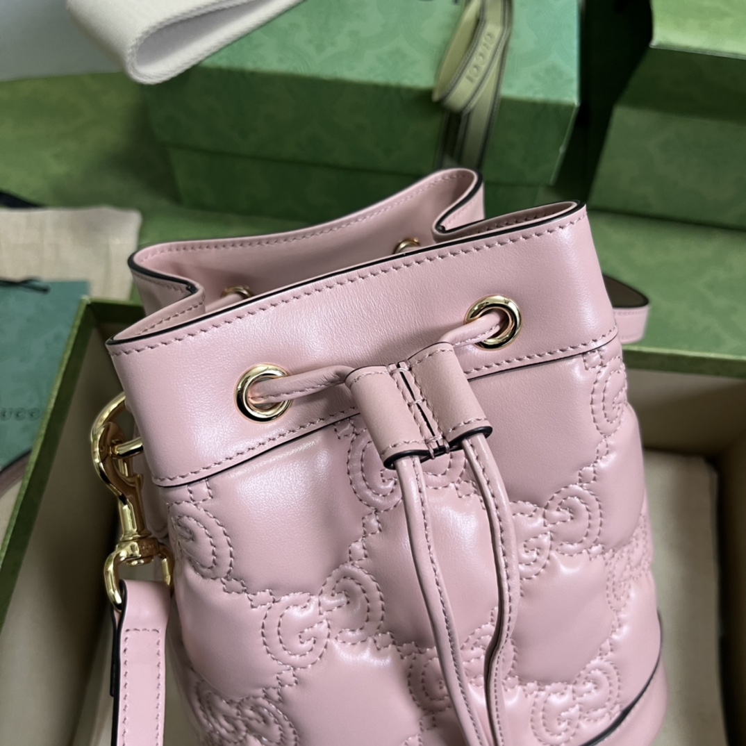 Gucci GG Matelassé Bucket Bag (17*20*10cm) - DesignerGu