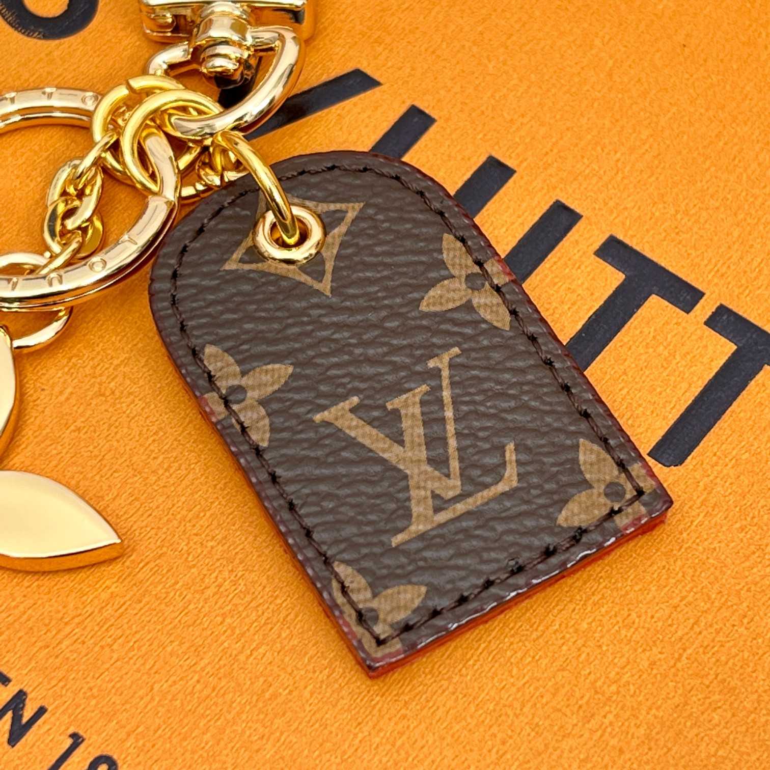 Louis Vuitton LV For You And Me Bag Charm & Key Holder   M00833 - DesignerGu