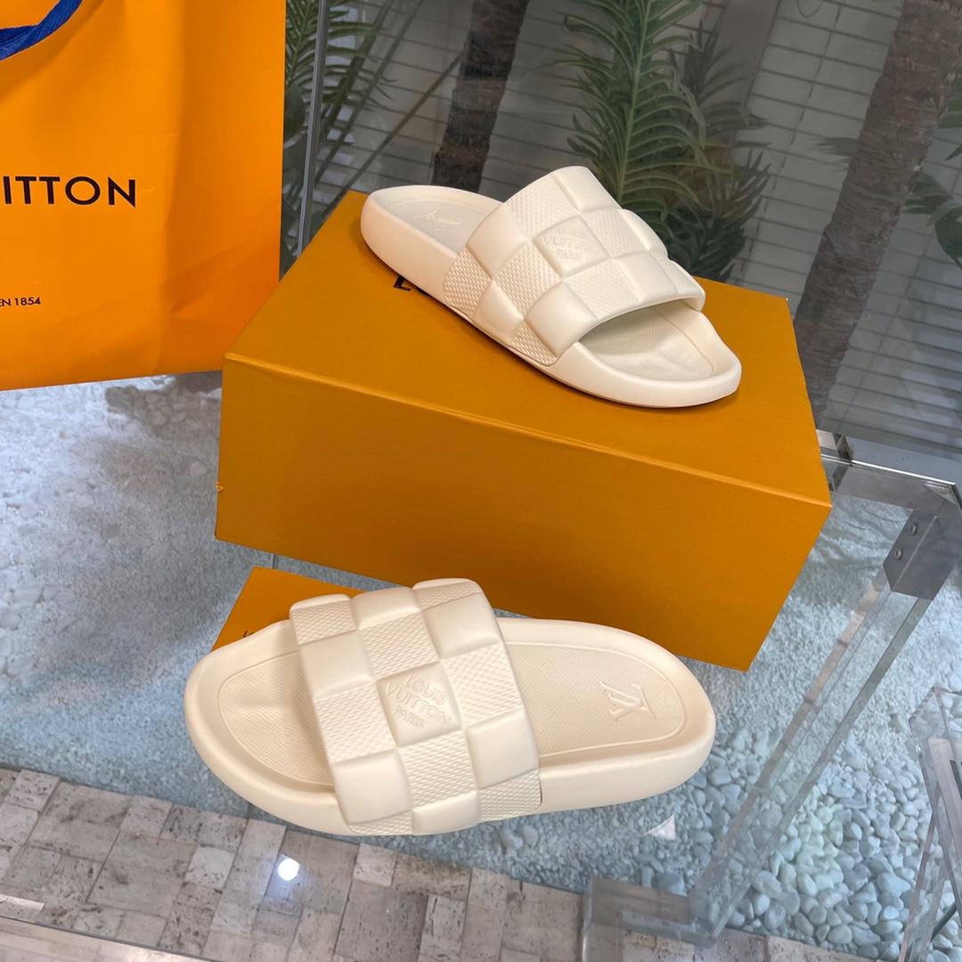 Louis Vuitton Waterfront Mules   1AAR9U - DesignerGu