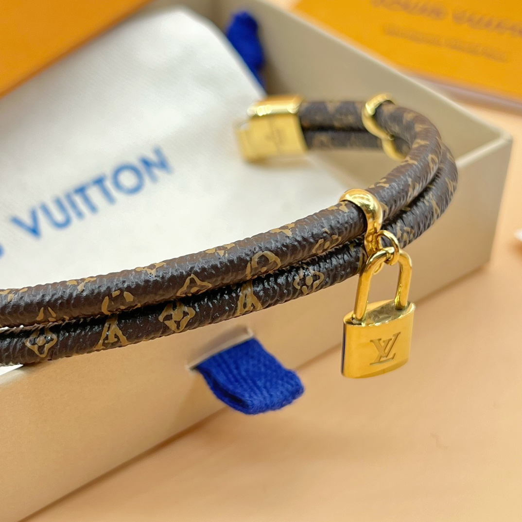 Louis Vuitton Keep It Twice Bracelet      M8109E - DesignerGu