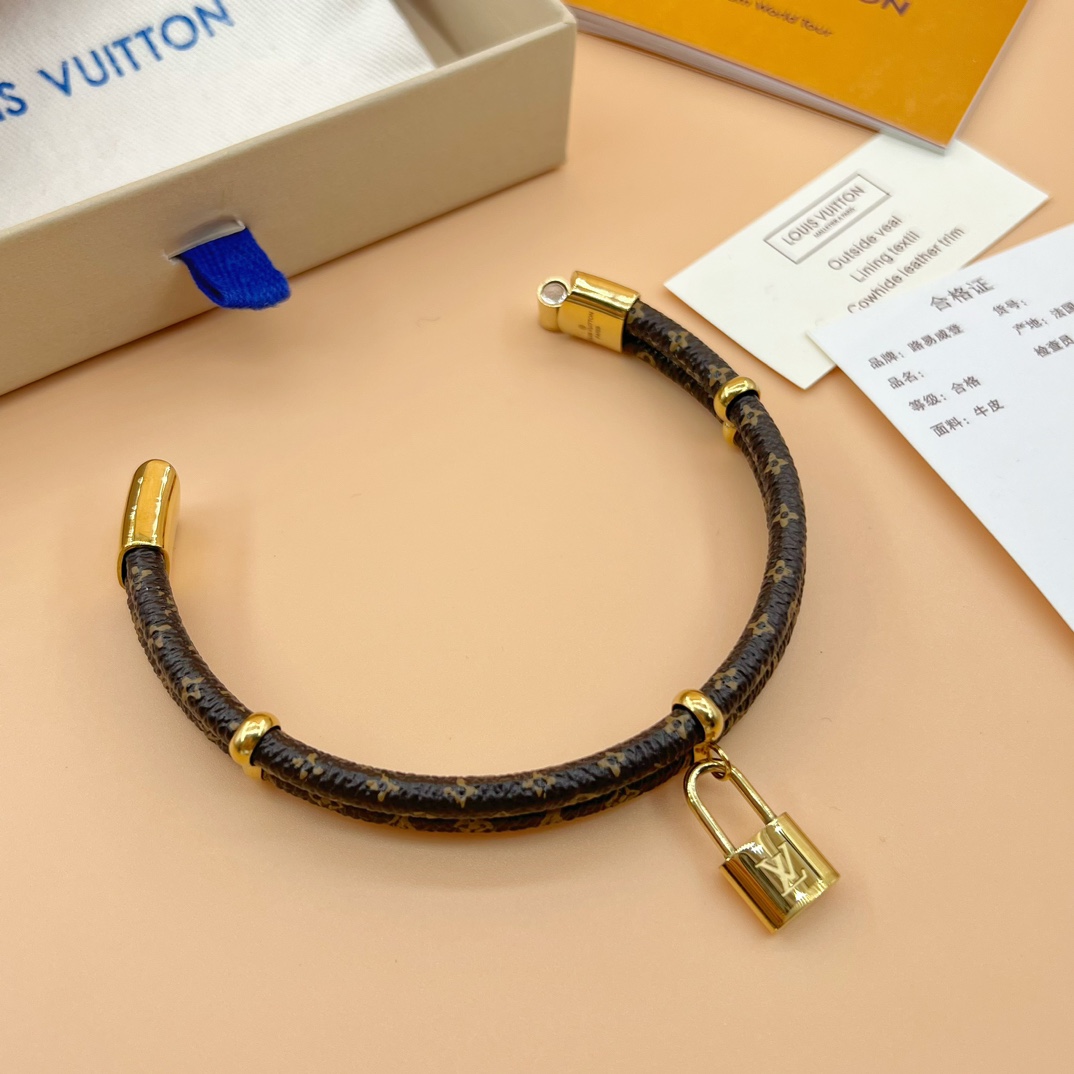 Louis Vuitton Keep It Twice Bracelet      M8109E - DesignerGu