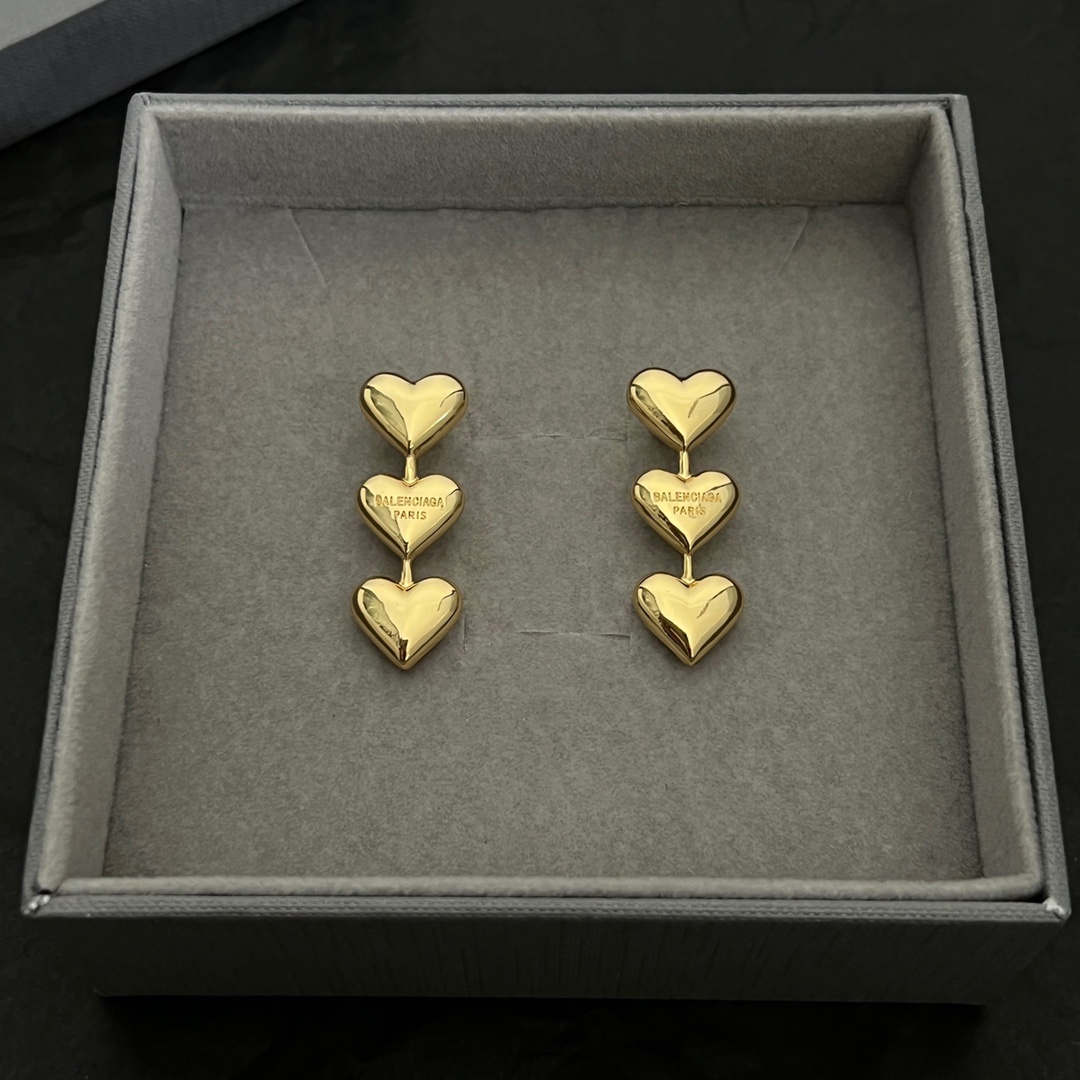 Balenciaga Women's Heart Earrings In Gold - DesignerGu