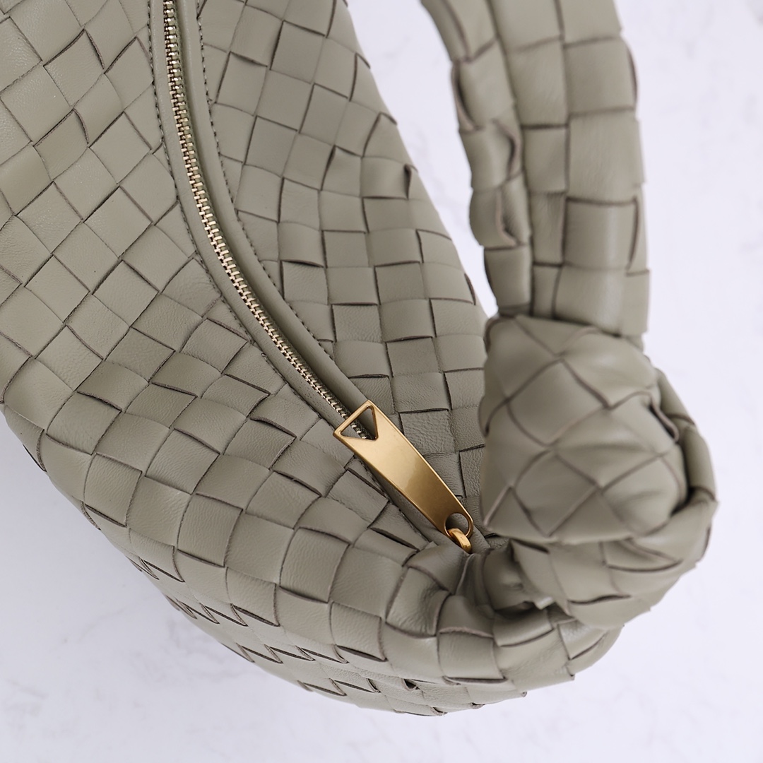 Bottega Veneta Teen Jodie - DesignerGu