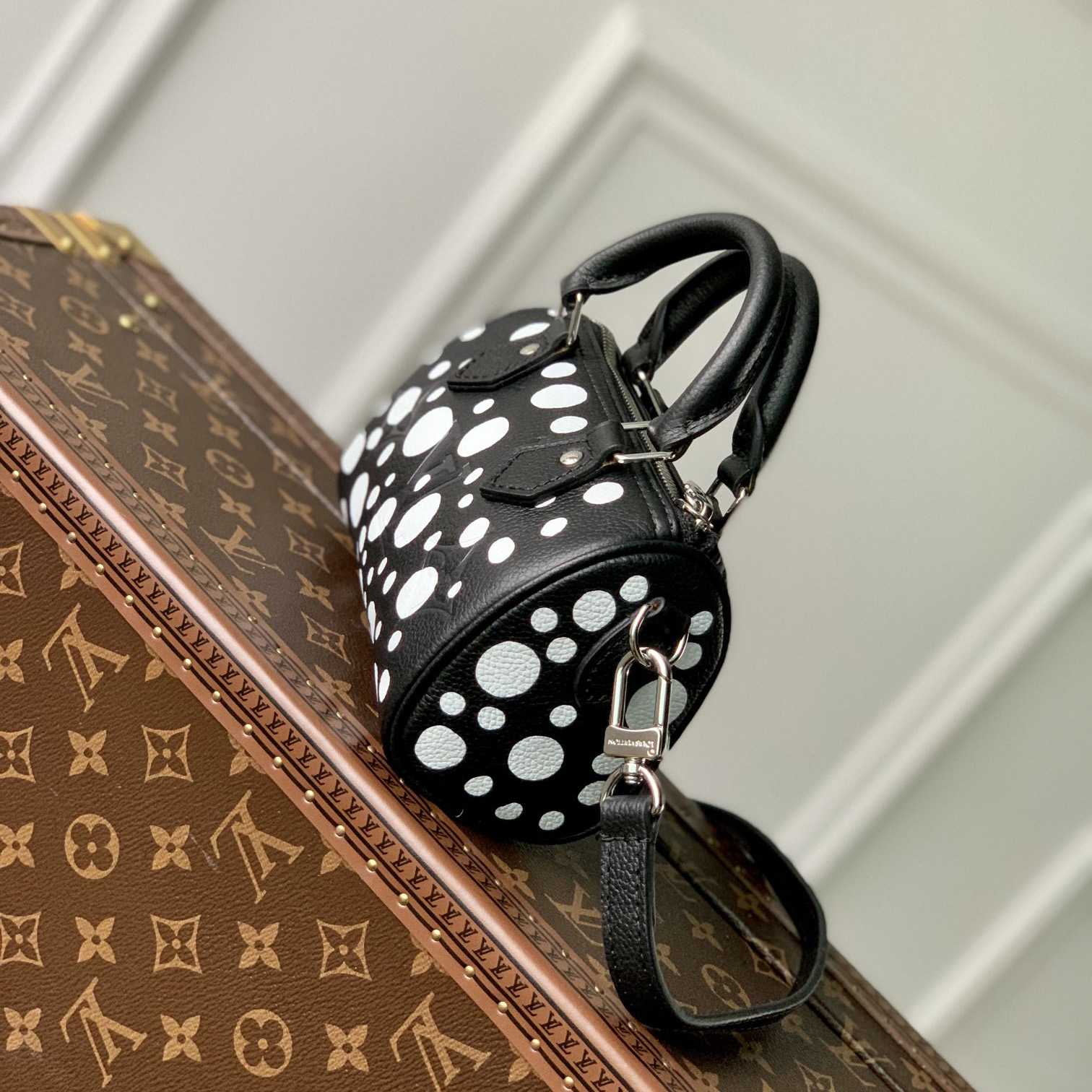 Louis Vuitton LV x YK Nano Speedy   M81910 - DesignerGu