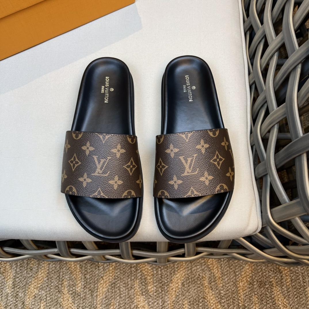 Louis Vuitton Monogram Sandals - DesignerGu