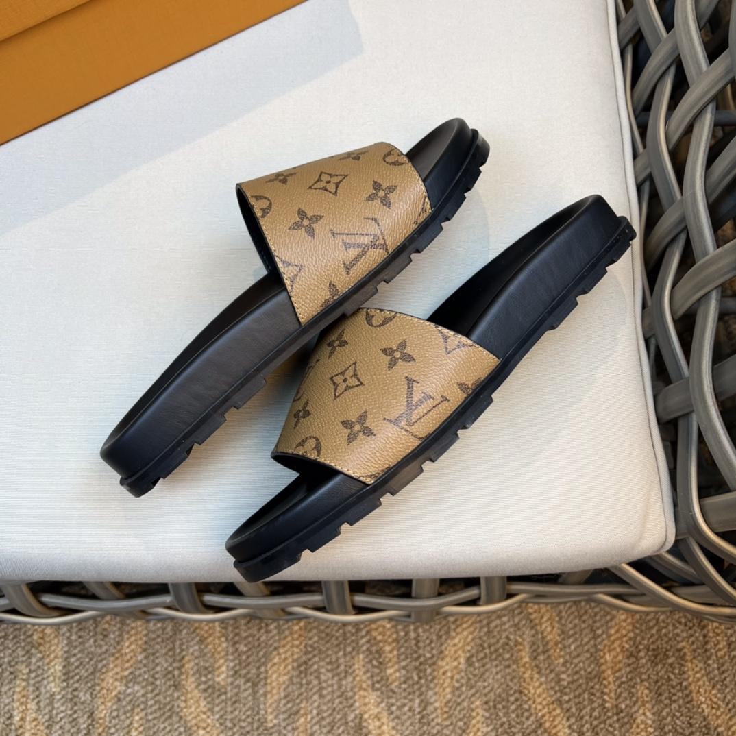 Louis Vuitton Monogram Sandals - DesignerGu