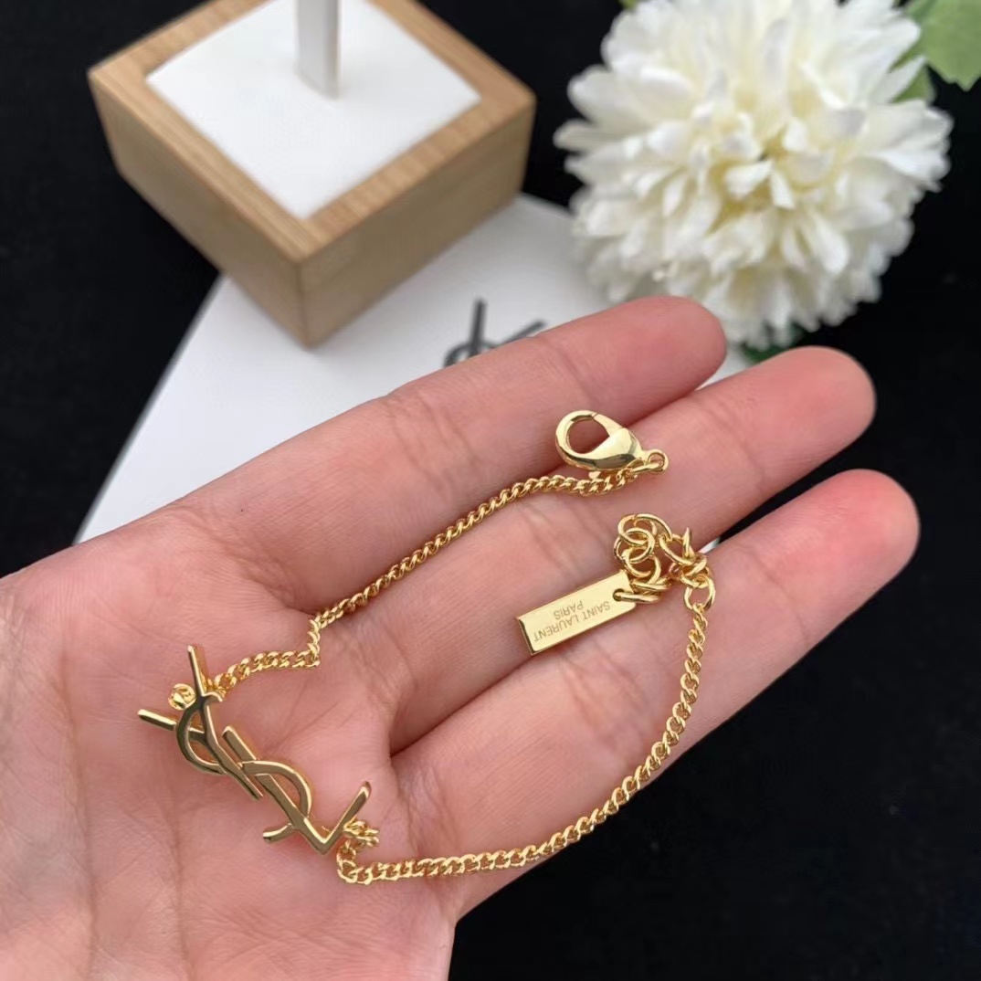 Saint Laurent Opyum Charm Bracelet In Gold Brass - DesignerGu