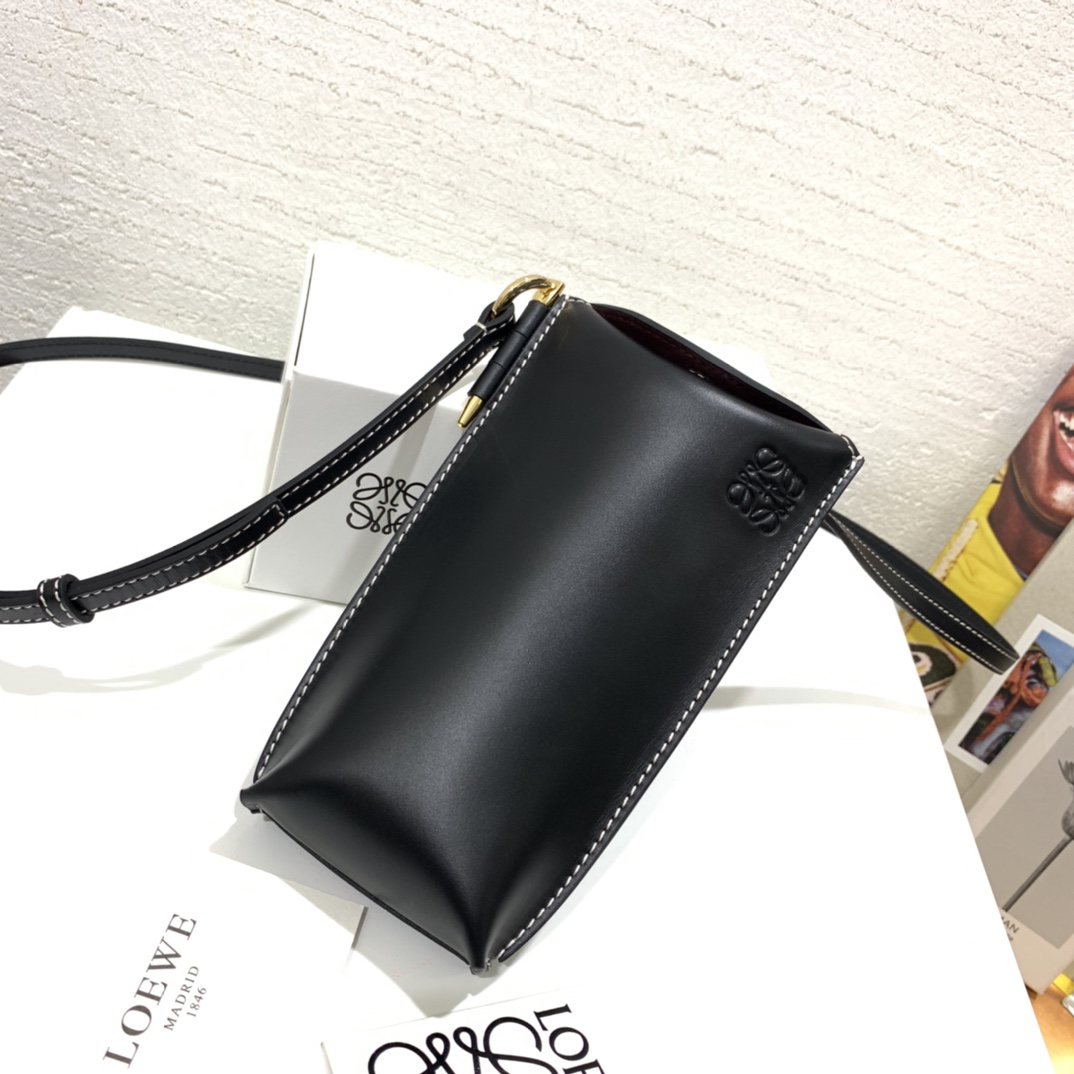 Loewe Gate Pocket In Soft Calfskin - DesignerGu