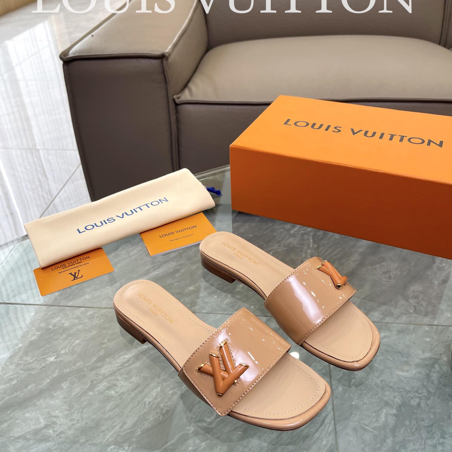 Louis Vuitton Shake Flat Mule       - DesignerGu