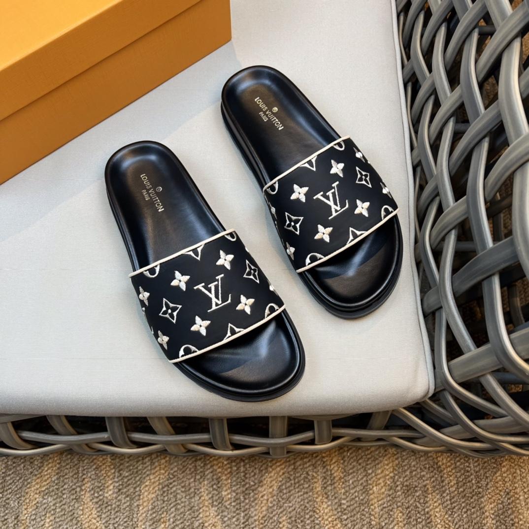 Louis Vuitton Monogram Sandals - DesignerGu