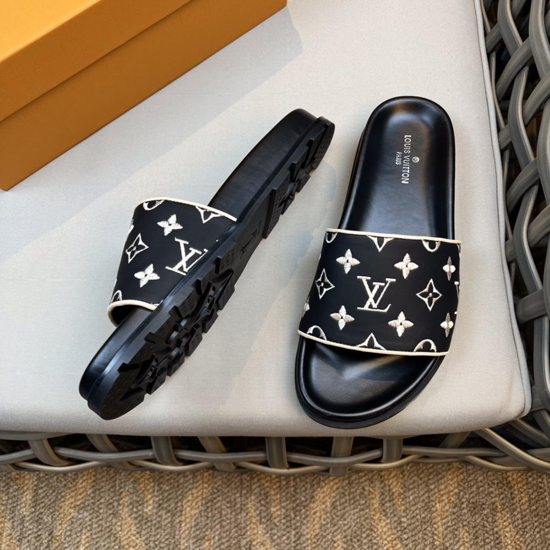 Louis Vuitton Monogram Sandals - DesignerGu