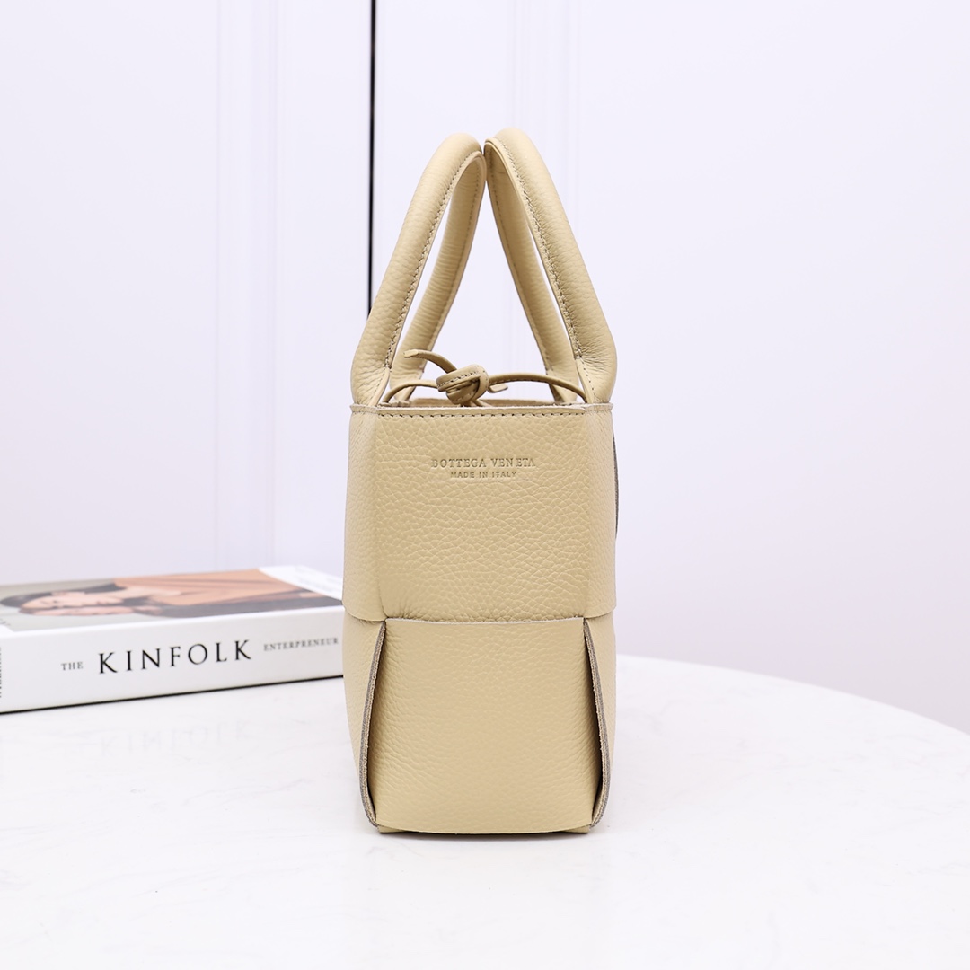 Bottega Veneta Mini Arco Tote Bag - DesignerGu