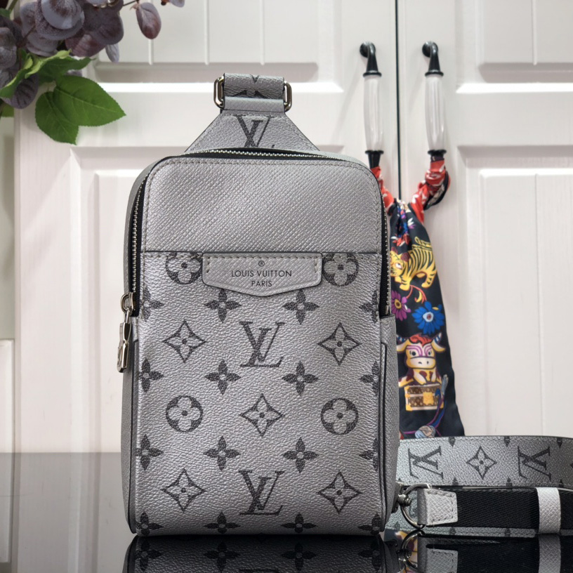 Louis Vuitton Outdoor Slingbag  (13-21-5cm)   M30833 - DesignerGu
