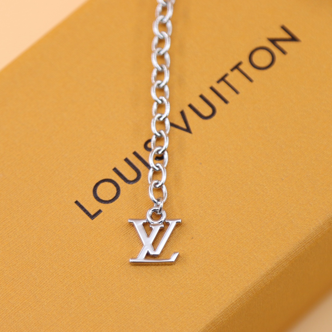 Louis Vuitton Monogram Party Bracelet    MP3282 - DesignerGu