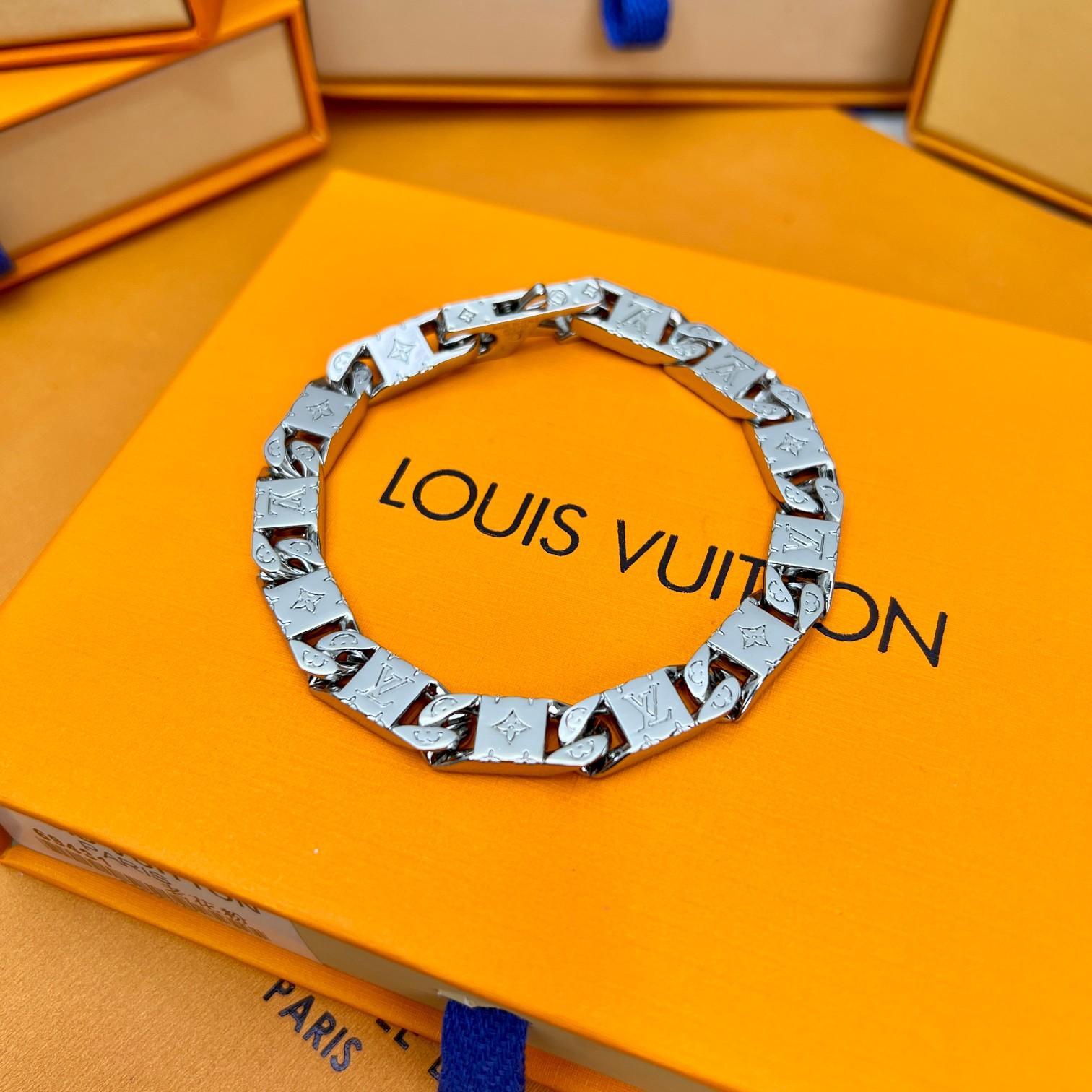 Louis Vuitton Monogram Tied Up Bracelet    M0921 - DesignerGu