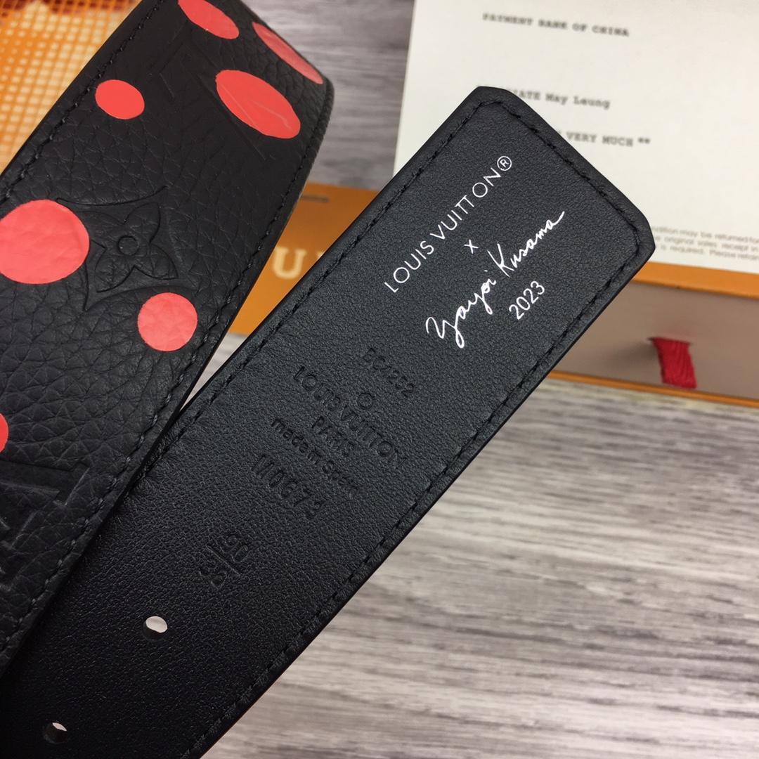 Louis Vuitton LV X YK LV Initiales 40MM Reversible Belt   M0673T - DesignerGu