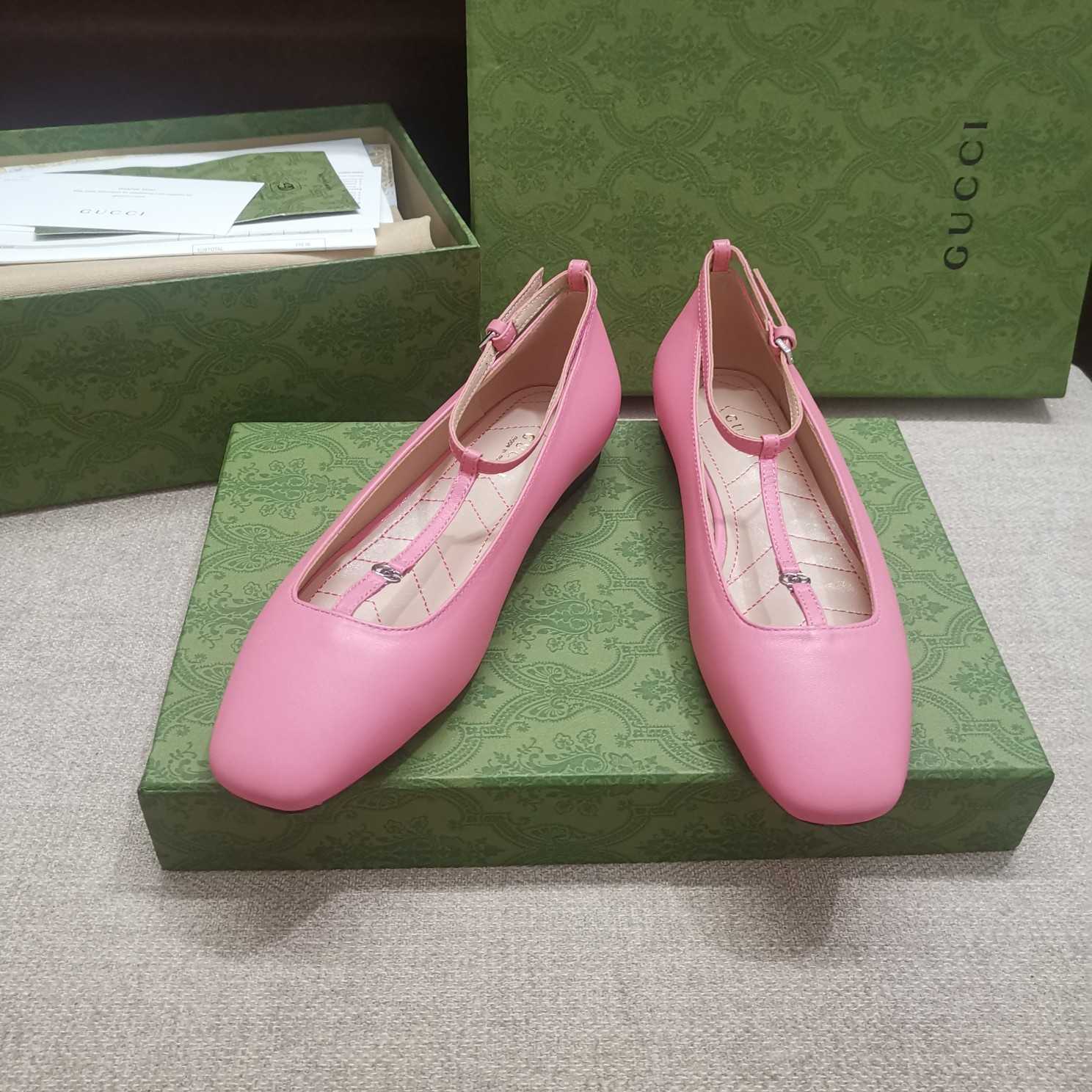 Gucci Women's Ballet Flat With Double G - DesignerGu