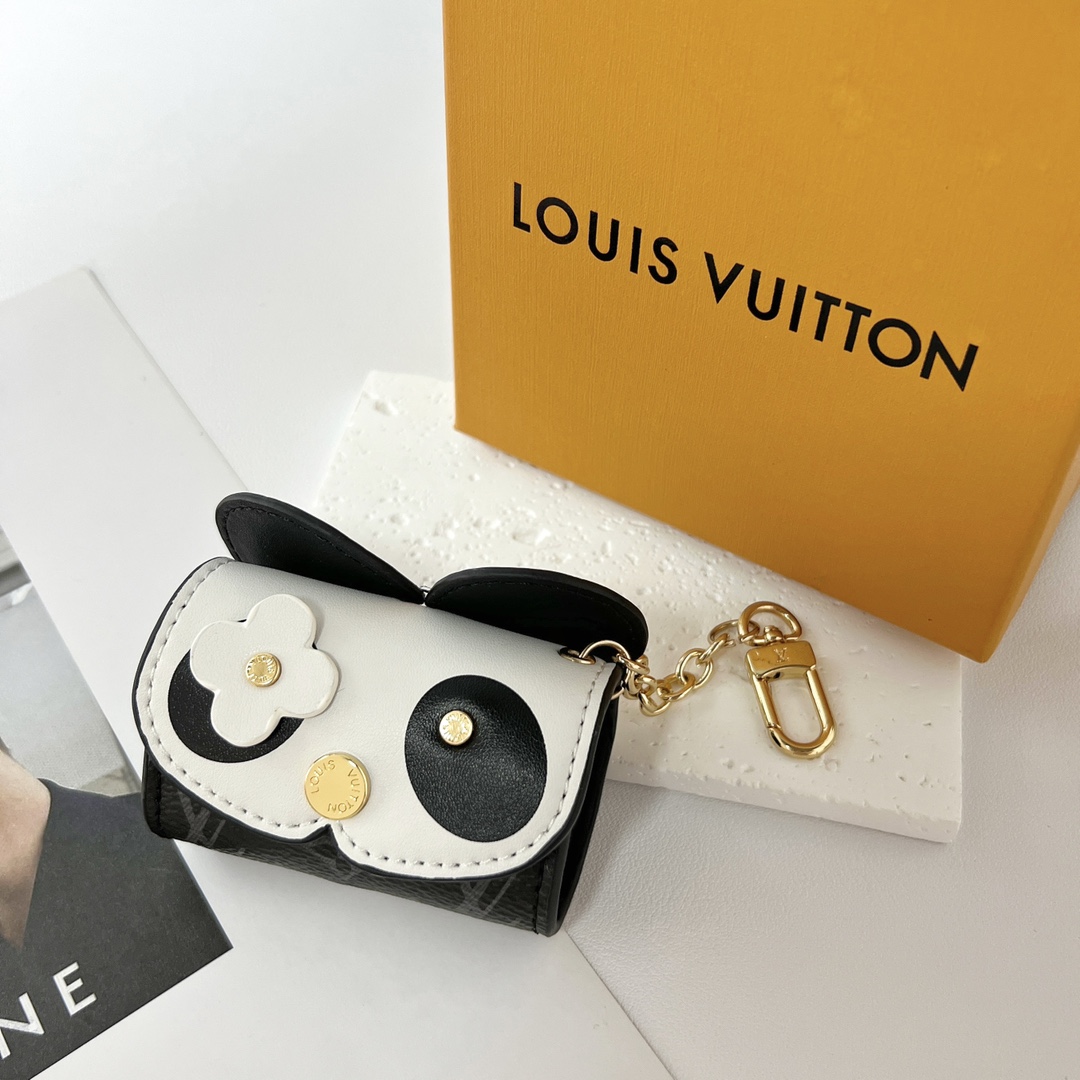 Louis Vuitton Panda Earpods Case    GI0861 - DesignerGu