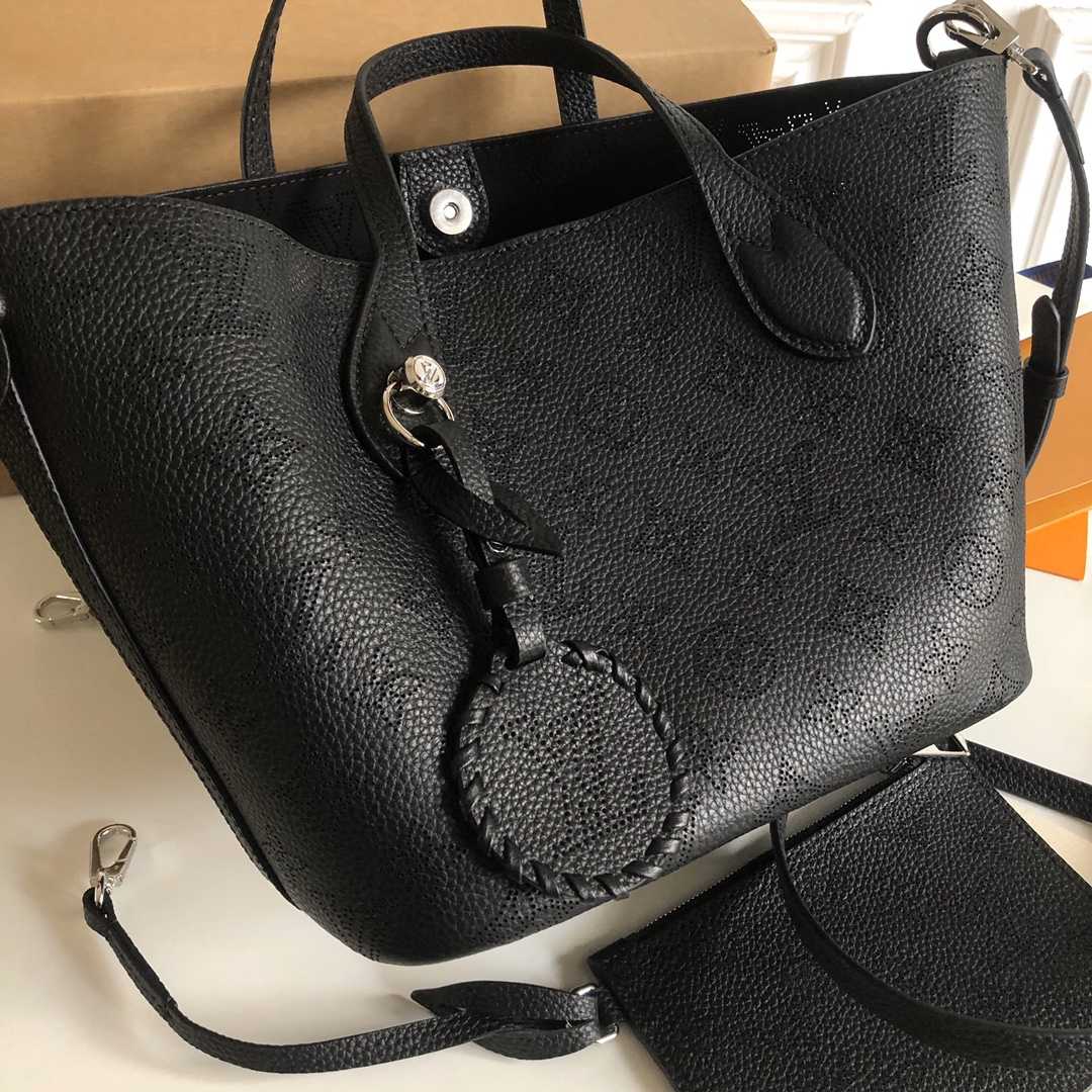 Louis Vuitton Blossom PM   M21848 - DesignerGu