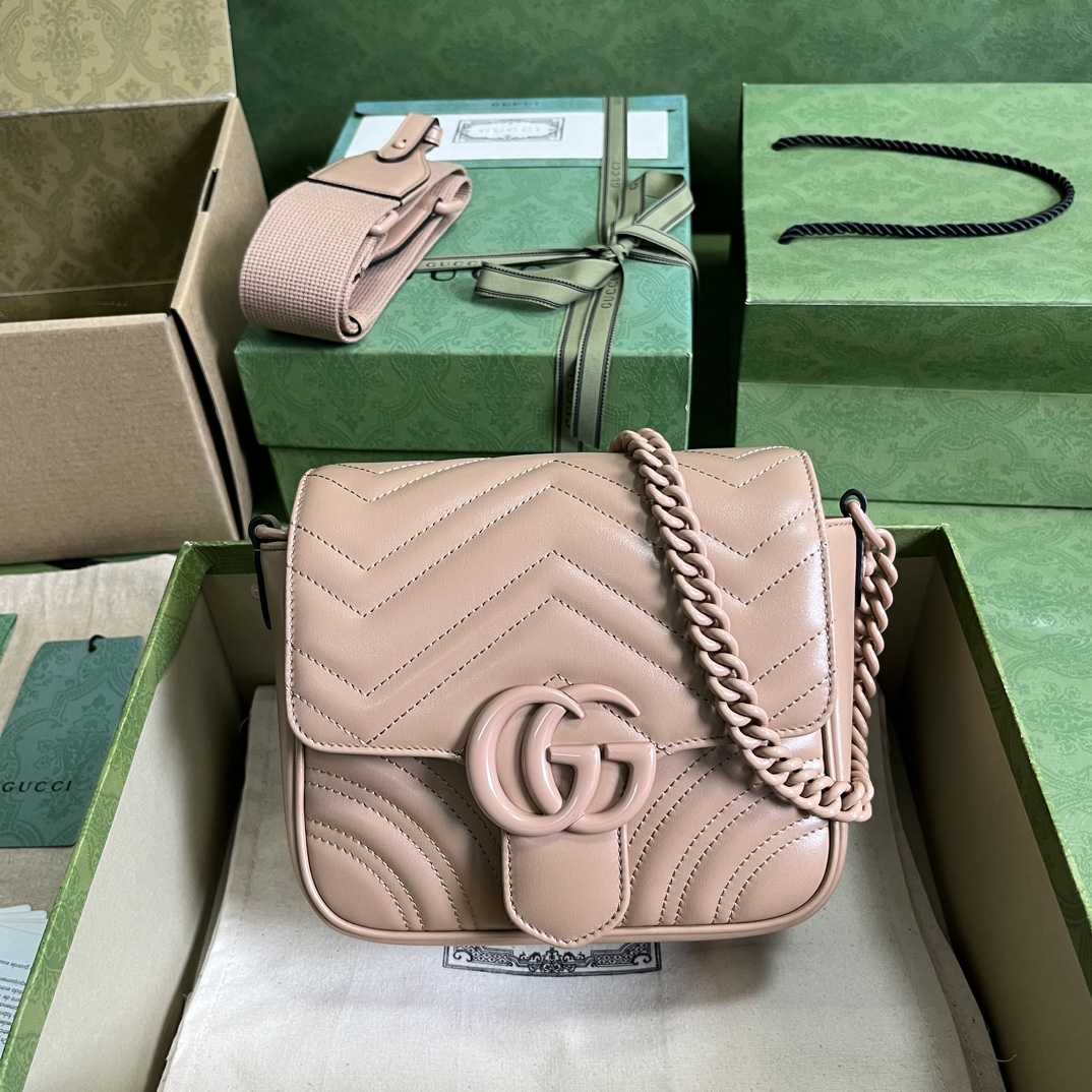 Gucci GG Marmont Matelasse Shoulder Bag  - DesignerGu