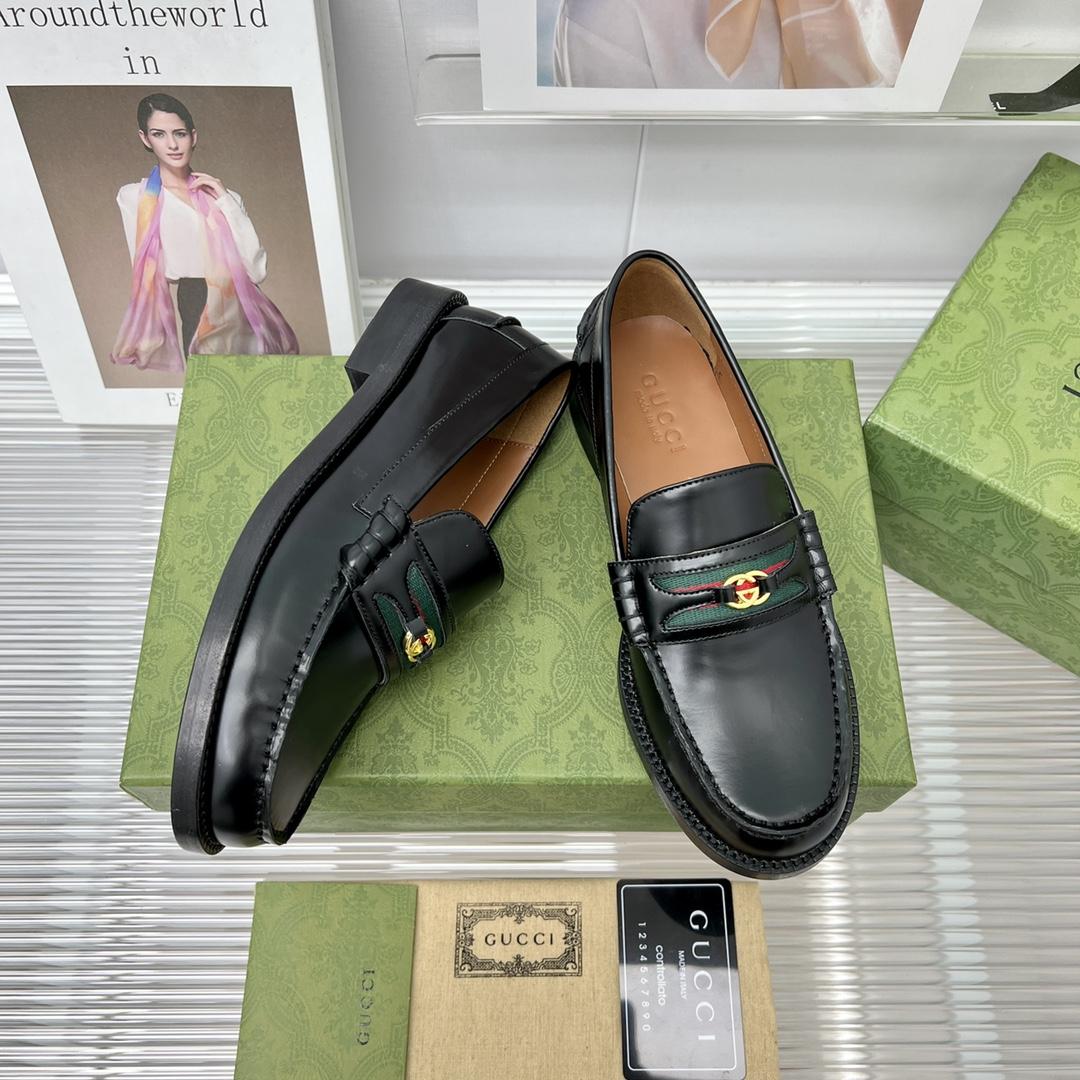 Gucci Loafer With Interlocking G - DesignerGu