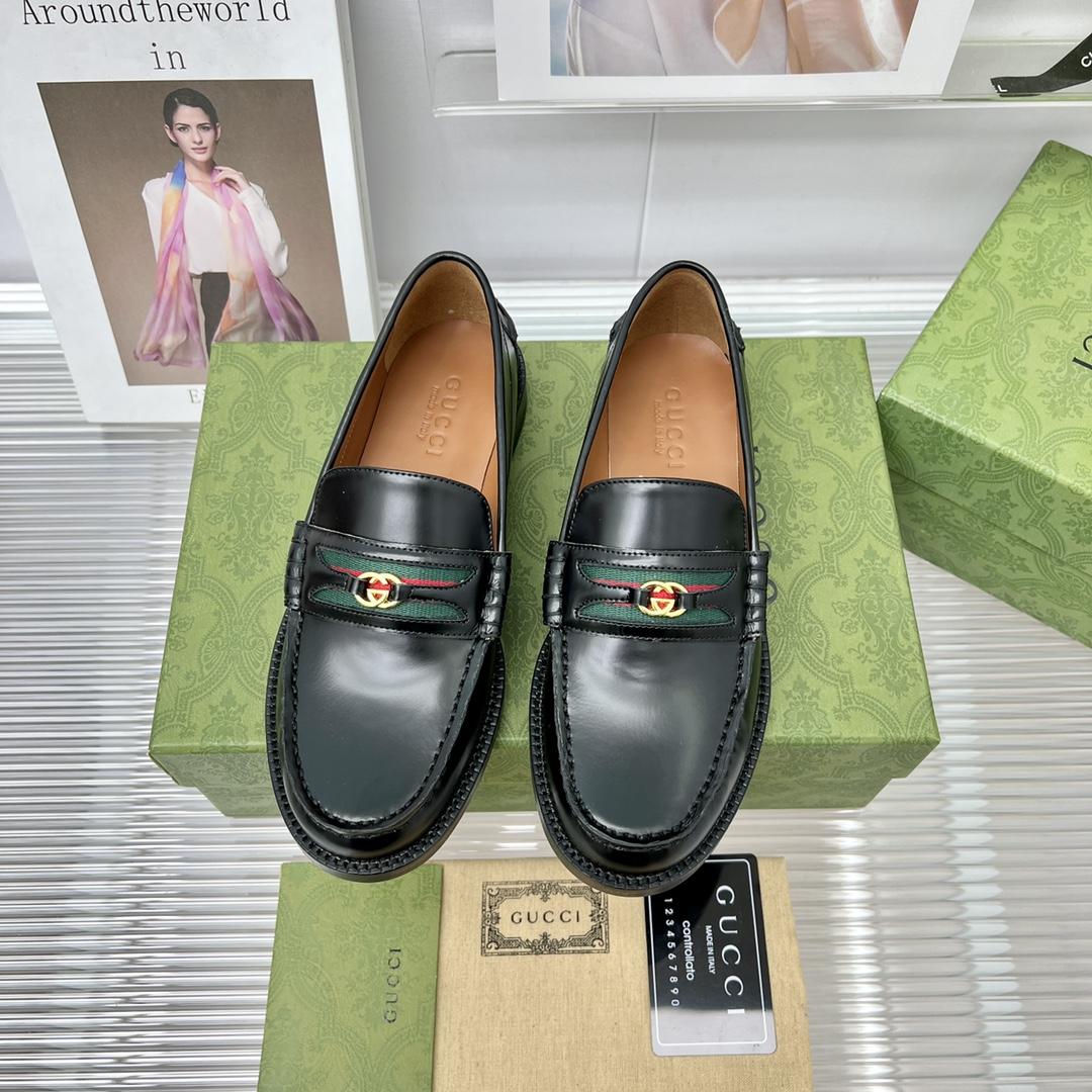 Gucci Loafer With Interlocking G - DesignerGu