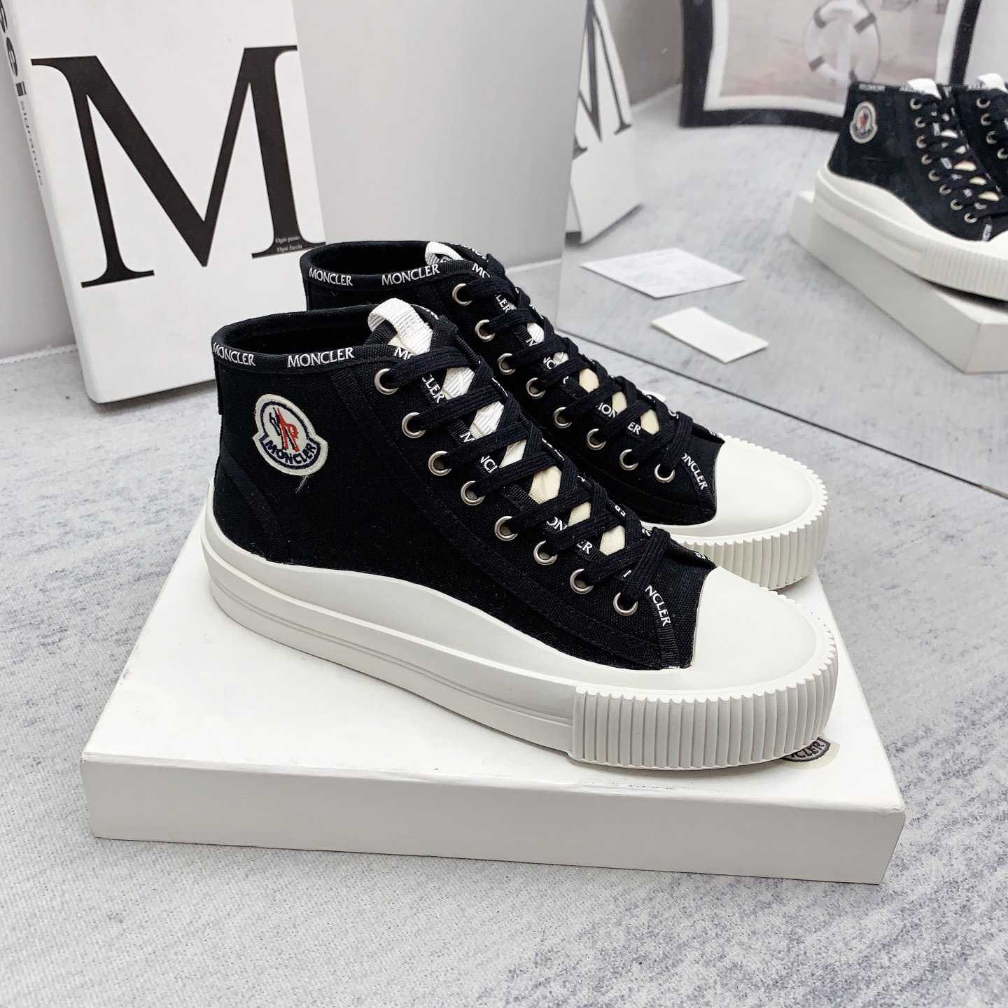 Moncler Black Lissex Sneakers - DesignerGu