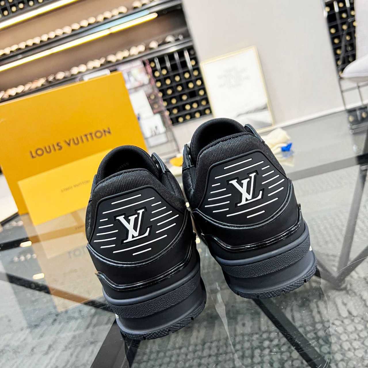 Louis Vuitton Trainer Sneaker (upon uk size)     - DesignerGu