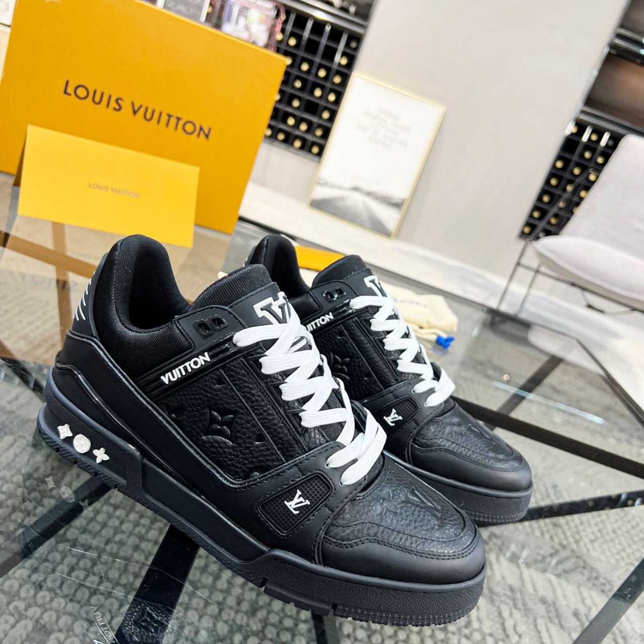 Louis Vuitton Trainer Sneaker (upon uk size)     - DesignerGu