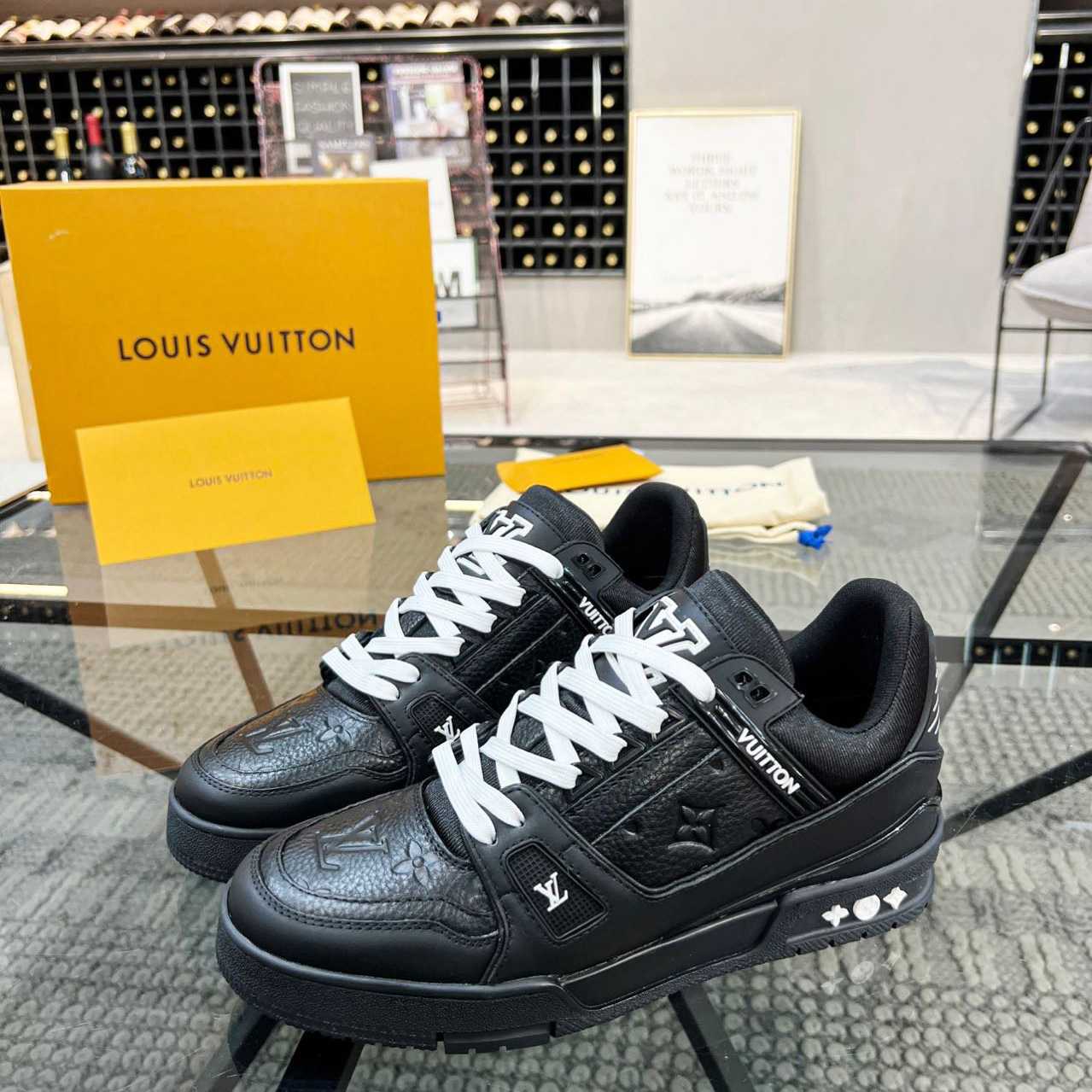 Louis Vuitton Trainer Sneaker (upon uk size)     - DesignerGu