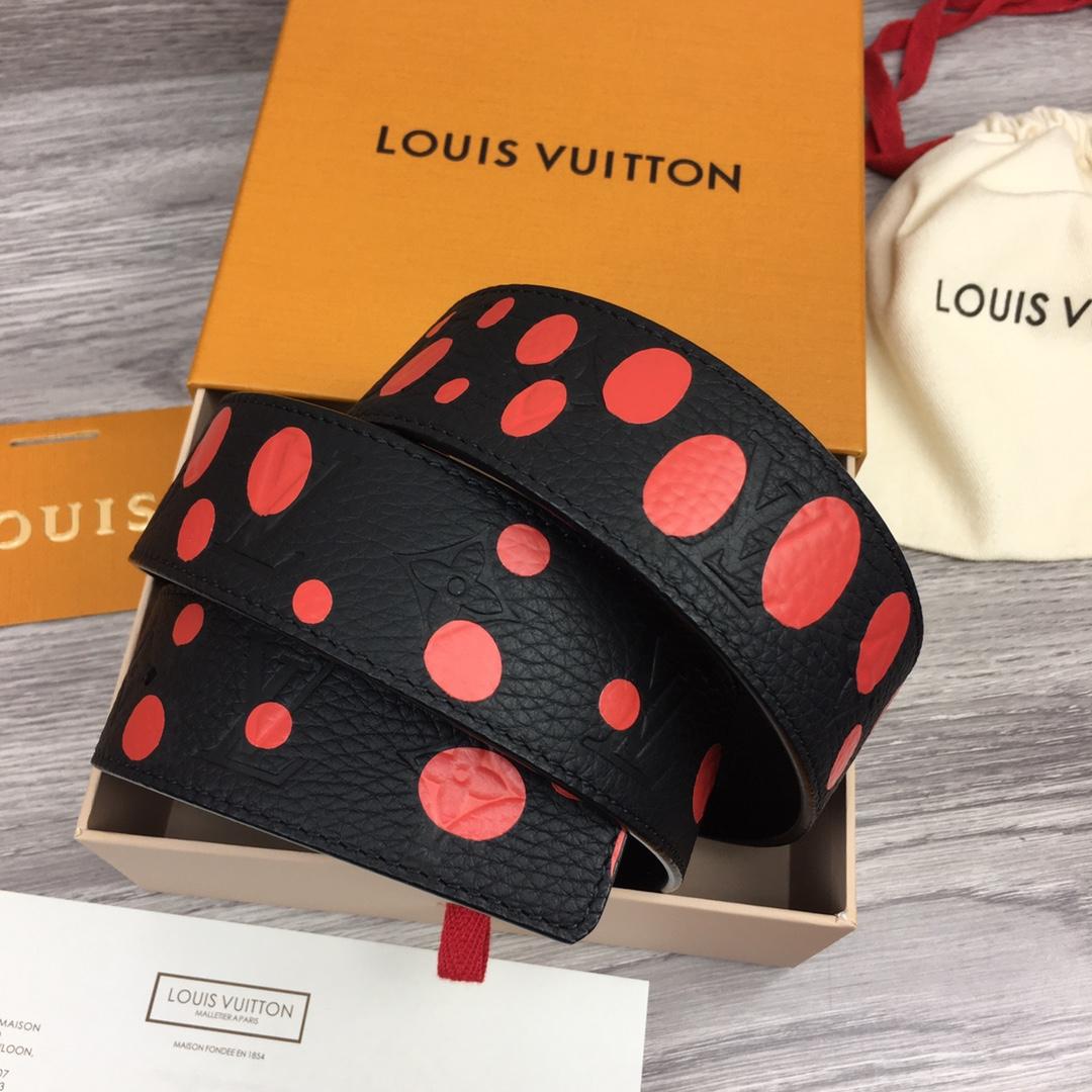 Louis Vuitton LV X YK LV Initiales 40MM Reversible Belt    - DesignerGu