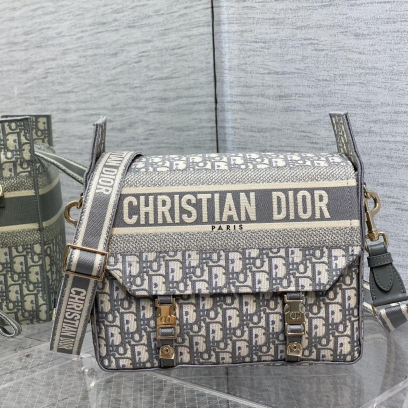 Dior Medium Diorcamp Bag  - DesignerGu