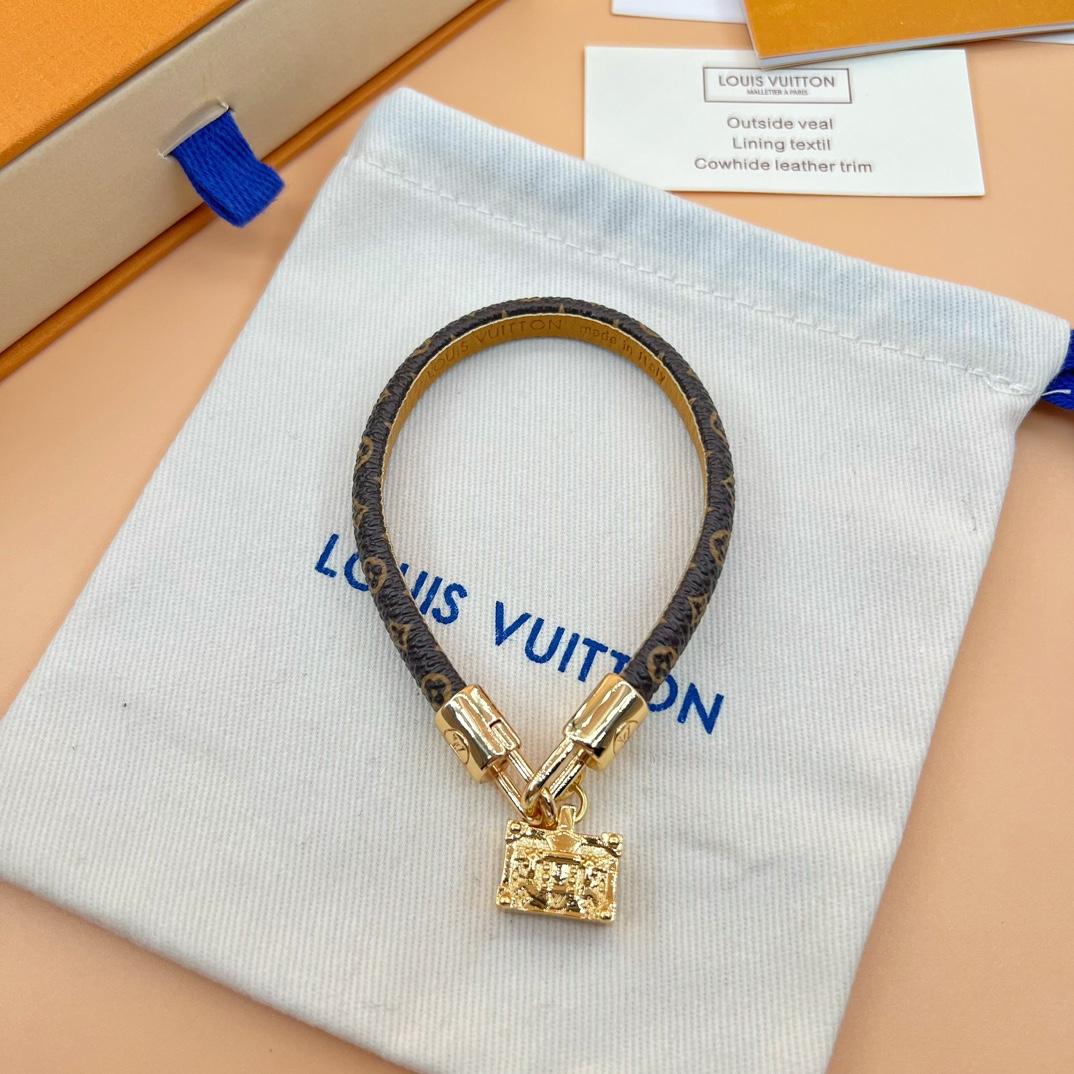 Louis Vuitton LV Cannes Bracelet      - DesignerGu